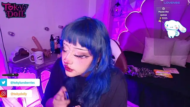 Snapshot of toky_doll chatting on September 17, 9:06 pm toky doll online show from September 17, 9:06 pm