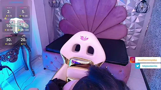 toky doll online show from December 3, 9:03 pm