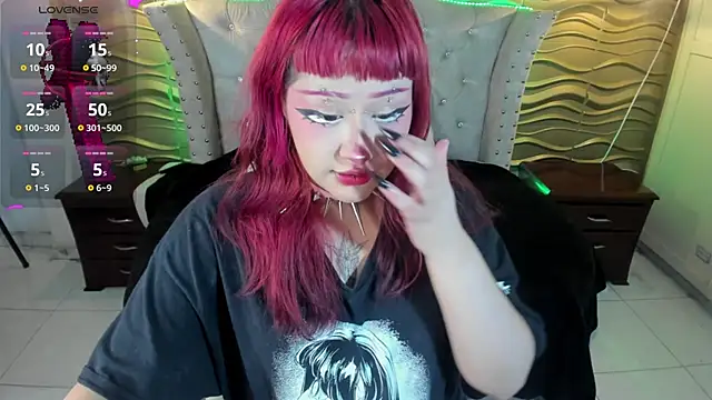 Snapshot of toky_doll chatting on February 5, 9:18 pm toky doll online show from February 5, 9:18 pm