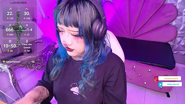 toky doll online show from November 19, 8:53 pm