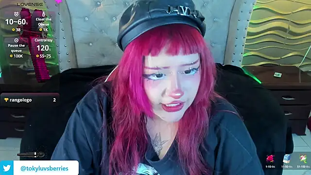 Snapshot of toky_doll chatting on January 31, 11:56 pm toky doll online show from January 31, 11:56 pm