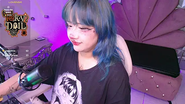 toky doll online show from October 27, 8:10 pm