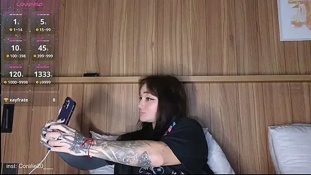 Coralie20  online show from May 17, 9:53 am