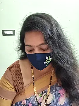 neelu-hoty online show from February 8, 1:09 pm