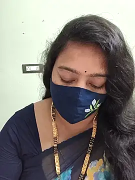 neelu-hoty online show from October 27, 8:26 am