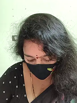 neelu-hoty online show from November 6, 8:40 am