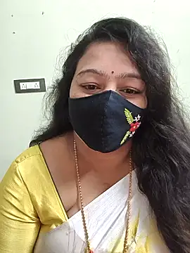 neelu-hoty online show from February 25, 4:29 pm