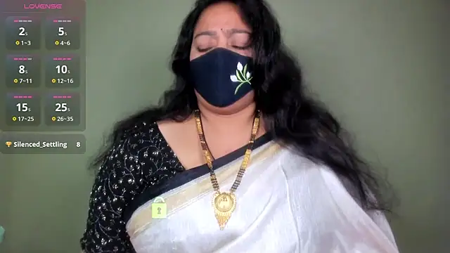 Snapshot of neelu-hoty chatting on June 12, 12:03 pm neelu-hoty online show from June 12, 12:03 pm