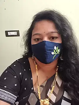 neelu-hoty online show from April 9, 3:07 pm