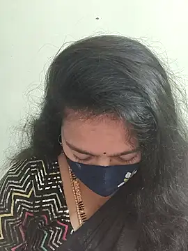 neelu-hoty online show from December 5, 2:26 pm