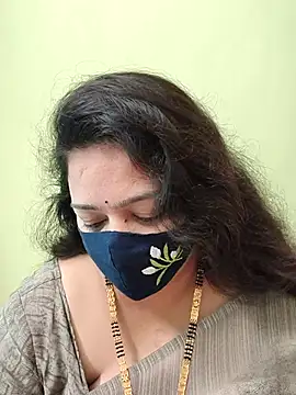 neelu-hoty online show from May 11, 8:59 am