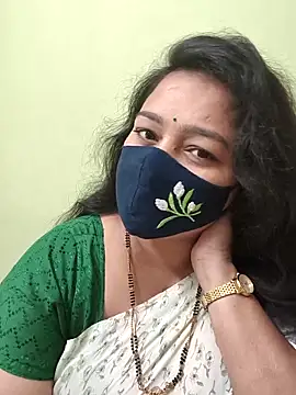 neelu-hoty online show from May 14, 11:40 am