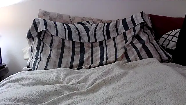 Hand69someguy online show from April 16, 3:29 am