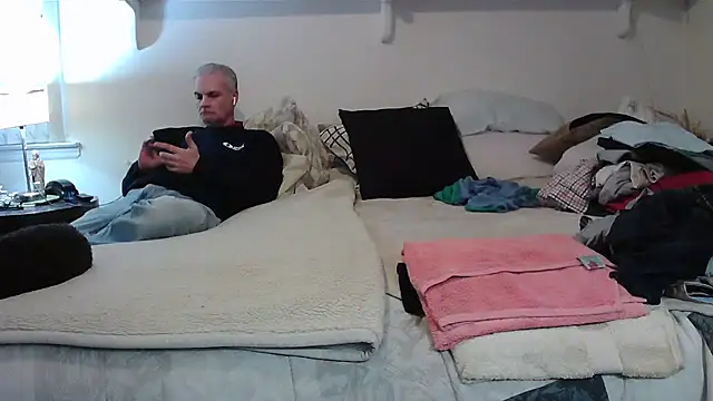 Hand69someguy online show from November 24, 9:04 pm