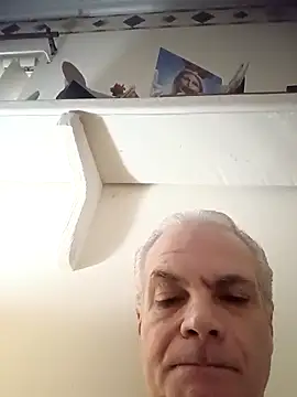 Hand69someguy online show from October 29, 4:06 pm