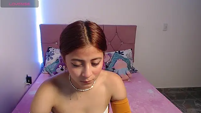 Snapshot of princess1456gg chatting on December 10, 4:34 am princess1456gg online show from December 10, 4:34 am