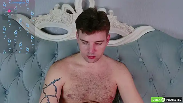 ArthurWhitee online show from April 1, 1:52 pm