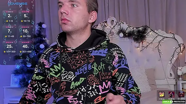 ArthurWhitee online show from December 23, 3:06 am