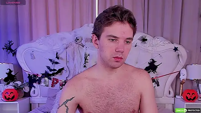 Snapshot of ArthurWhitee chatting on October 24, 3:16 am ArthurWhitee online show from October 24, 3:16 am