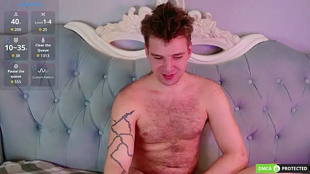 ArthurWhitee online show from April 8, 8:38 am