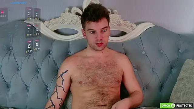 ArthurWhitee online show from April 3, 8:10 am