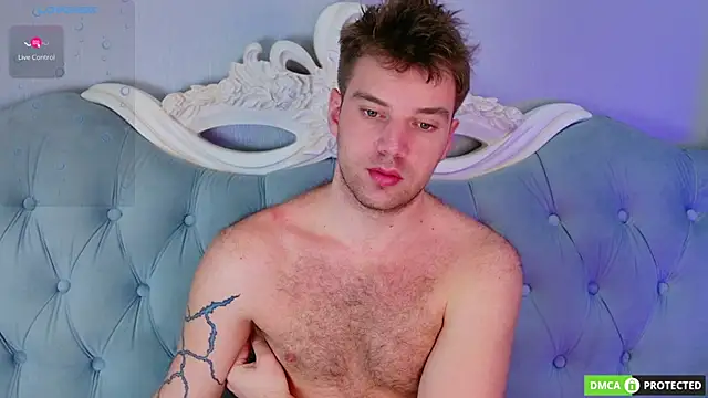 ArthurWhitee online show from April 5, 4:08 am