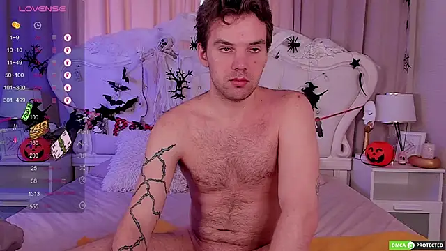 Snapshot of ArthurWhitee chatting on October 27, 3:51 am ArthurWhitee online show from October 27, 3:51 am