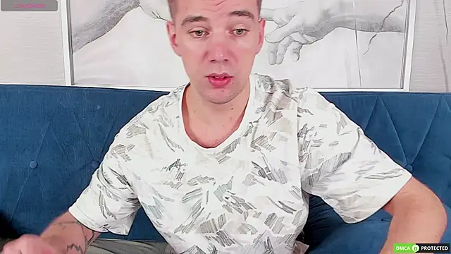 ArthurWhitee online show from March 7, 3:29 am