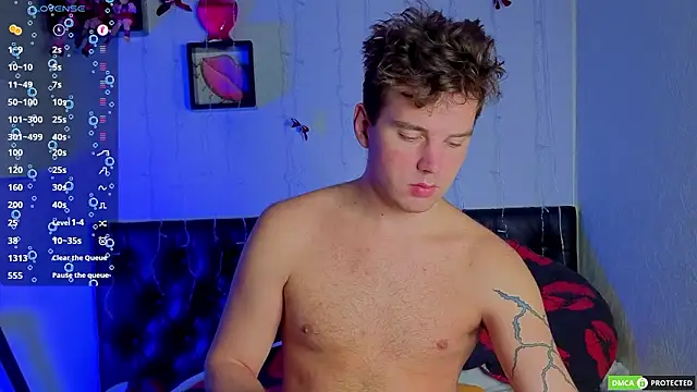 ArthurWhitee online show from February 14, 3:18 am