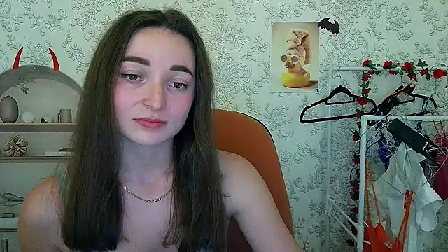  Barbie Kiss  online show from November 1, 10:47 pm