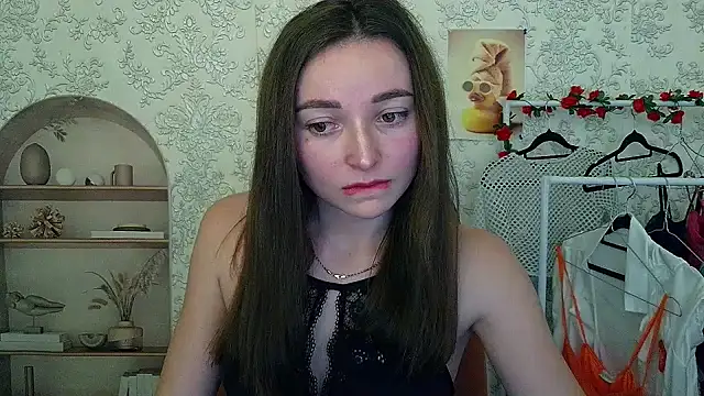  Barbie Kiss  online show from November 21, 8:30 pm