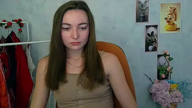  Barbie Kiss  online show from December 3, 8:47 am