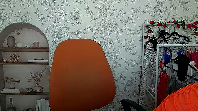  Barbie Kiss  online show from September 13, 3:12 pm