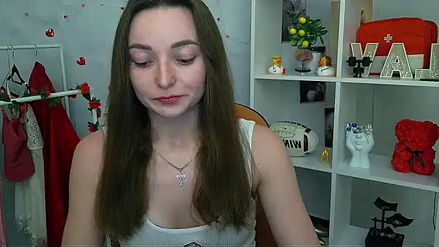  Barbie Kiss  online show from February 15, 3:33 pm