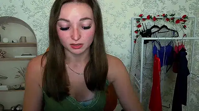  Barbie Kiss  online show from September 25, 9:26 am