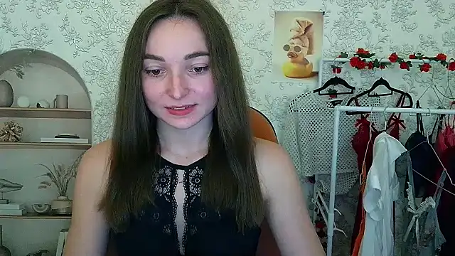  Barbie Kiss  online show from November 12, 10:24 pm