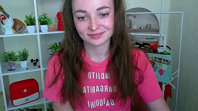 Snapshot of _Barbie_Kiss_ chatting on July 4, 3:27 pm Barbie Kiss online show from July 4, 3:27 pm