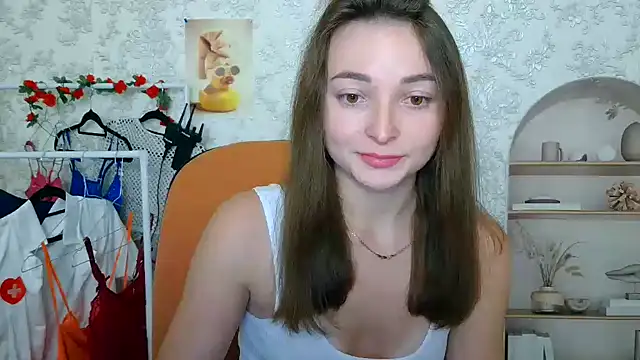  Barbie Kiss  online show from October 13, 2:18 pm