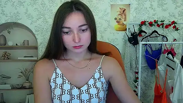  Barbie Kiss  online show from October 22, 2:27 pm