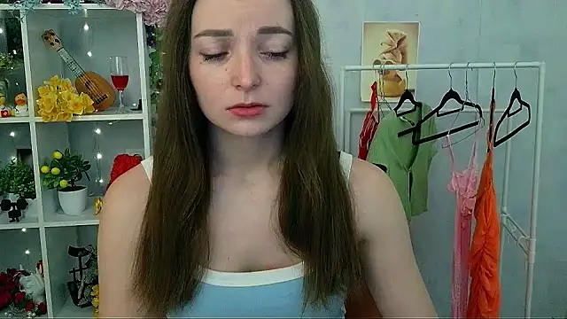  Barbie Kiss  online show from March 29, 8:27 am