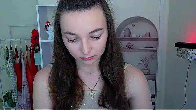  Barbie Kiss  online show from May 9, 7:56 am