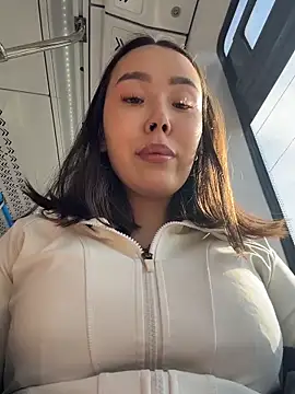 Asian Asami online show from June 10, 2:40 pm