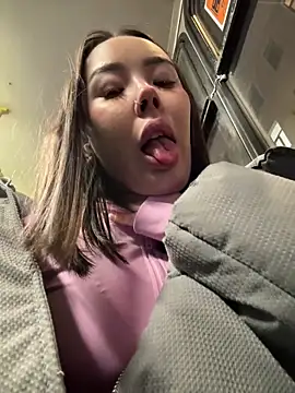 Asian Asami online show from December 18, 2:54 pm