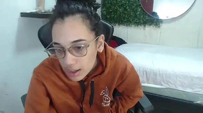 hellen queensex online show from February 22, 4:19 pm