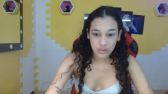 hellen queensex online show from March 6, 9:42 pm
