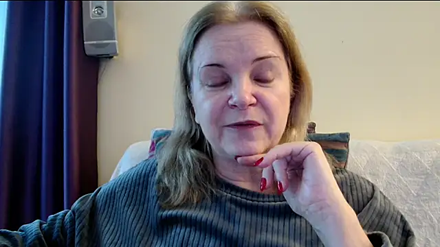 sexyjennyeu online show from February 8, 2:04 pm