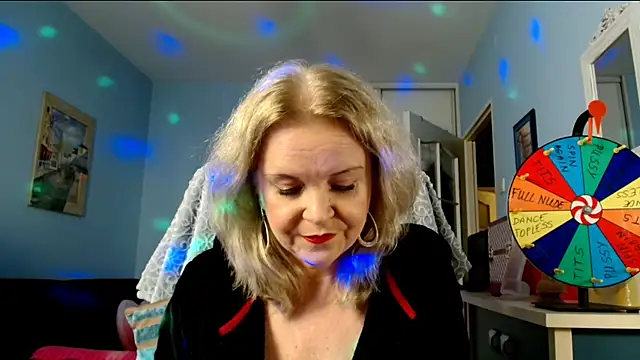 sexyjennyeu online show from March 12, 11:33 pm