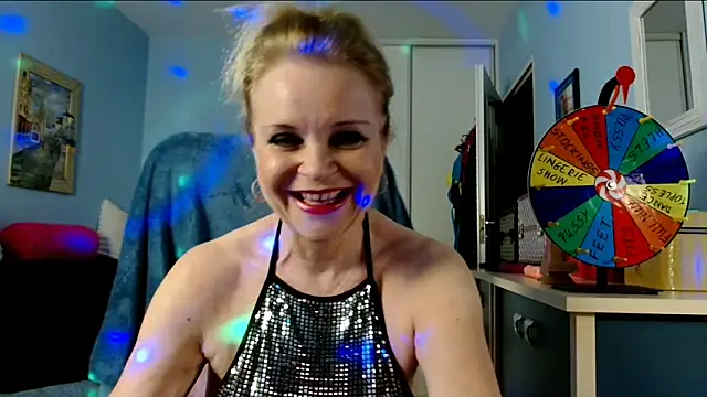 sexyjennyeu online show from October 10, 7:47 pm