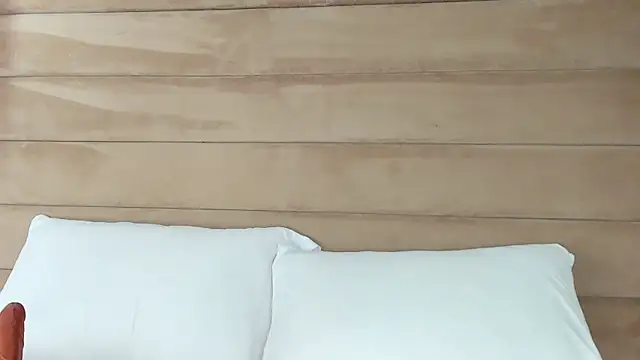 Snapshot of IsabellaJonns chatting on March 11, 4:30 am IsabellaJonns online show from March 11, 4:30 am