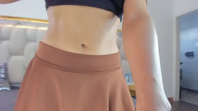 Hanna lens online show from March 10, 8:46 pm